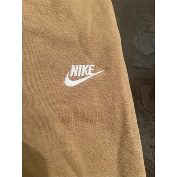 NEW Nike Tapered Leg Sweatpants Club Joggers Clay Brown 716830-215 Mens Sizes - Picture 3 of 4